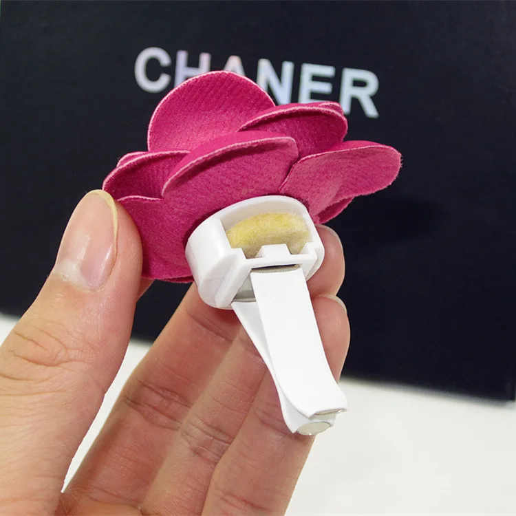 

2 pcs Beautiful PU leather Camellia Flowers Vehicle Auto Air Conditioning Outlet Car Perfume Car Air Freshener Accessories