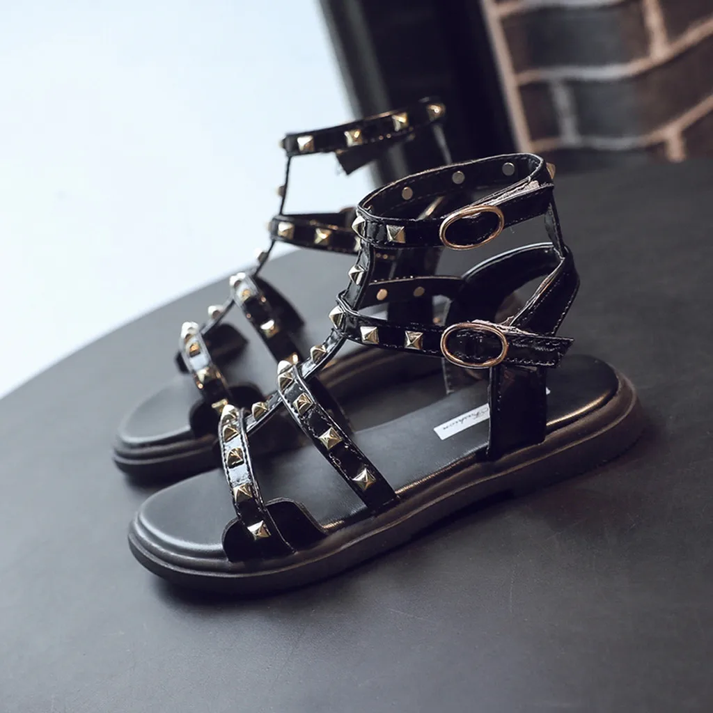 Новые сандалии для девочек повседневная обувь в римском стиле с заклепками