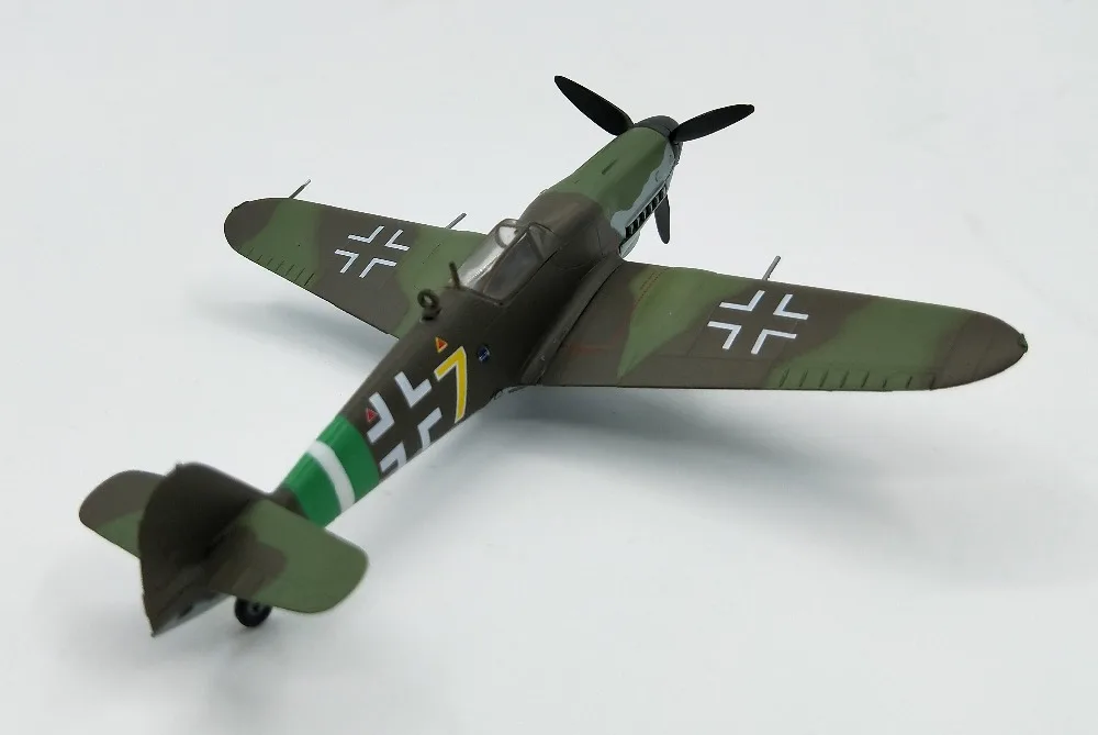 1: 72 немецкая BF109G-10 модель боец труба рука 37203 Коллекционная |