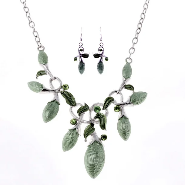 Ожерелья покрытые эмалью Стразы колье с кулонами из листьев и серьги набор