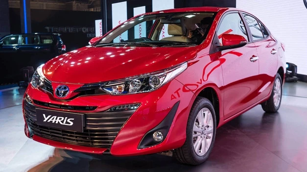 12 В один комплект противотуманный светильник для Toyota Yaris/Vios противотуманный светильник Дневной светильник автомобильный светильник водонепроницаемый ABS крышка