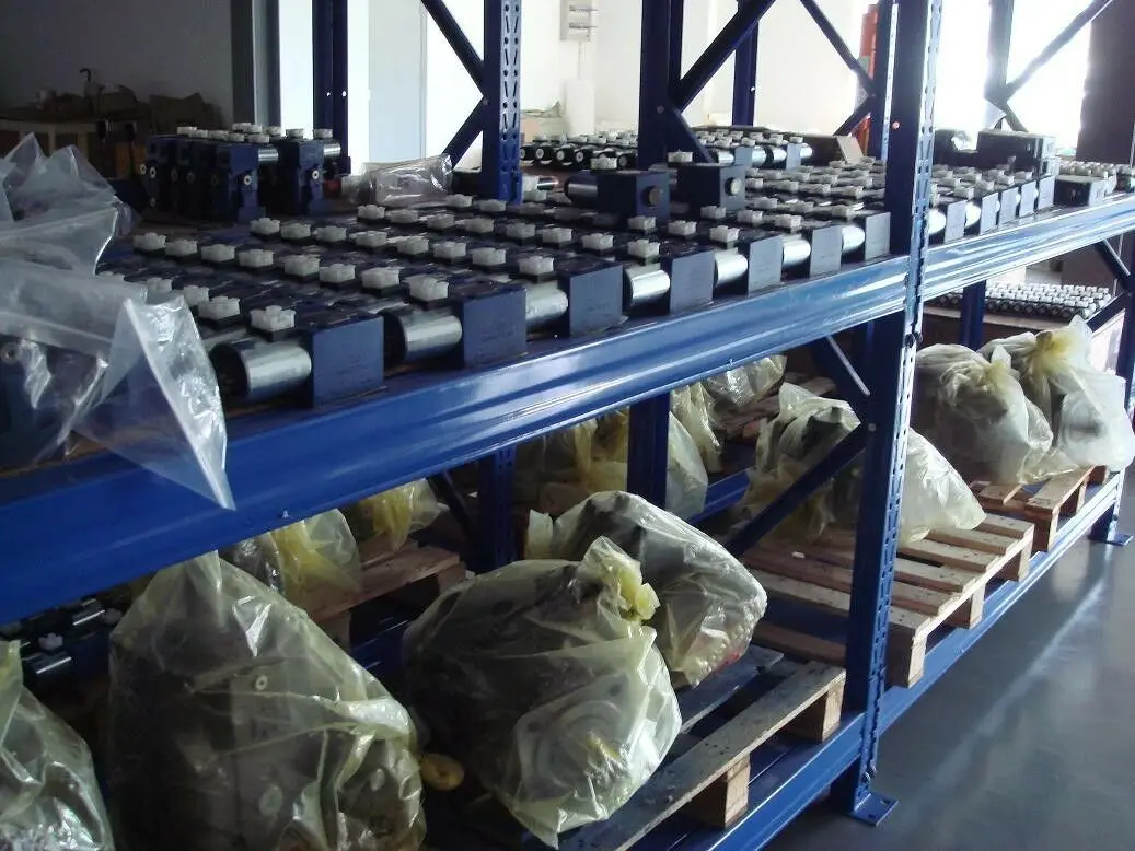 A A10VSO100DFR1/31R-VPA12N00 new rexroth pump R910920847 | Valves