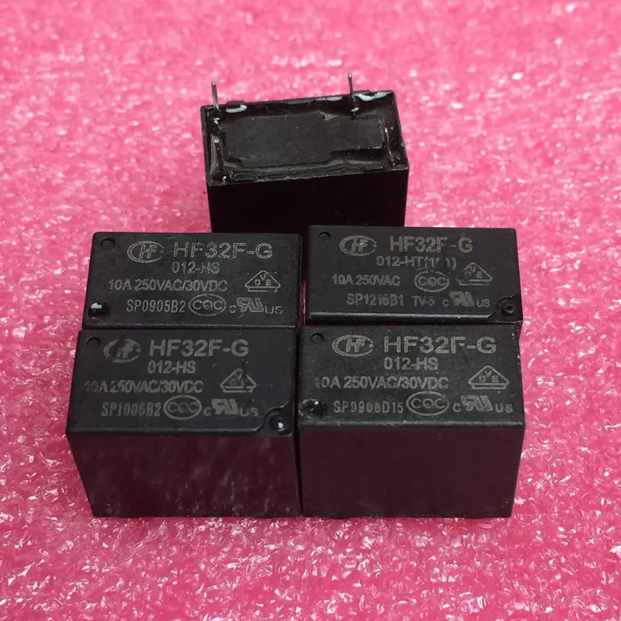 

JZC-32F-G-012-HS Relay 12V HF32F-G-012 10A