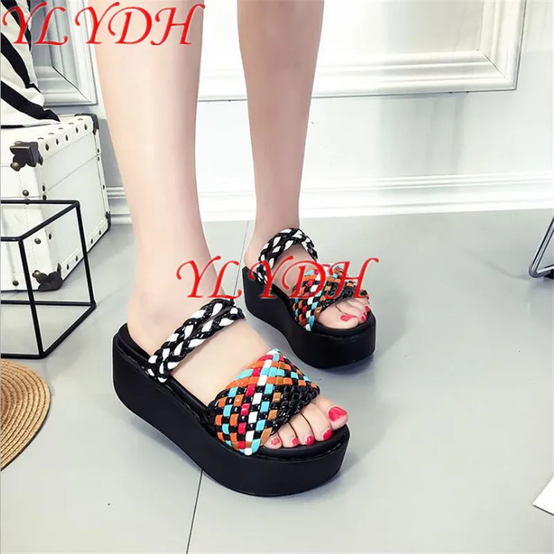 Женщины Сандалии 2017 Новый Клинья Платформы Строка Из Бисера Hand Made Пляж Обувь Мода