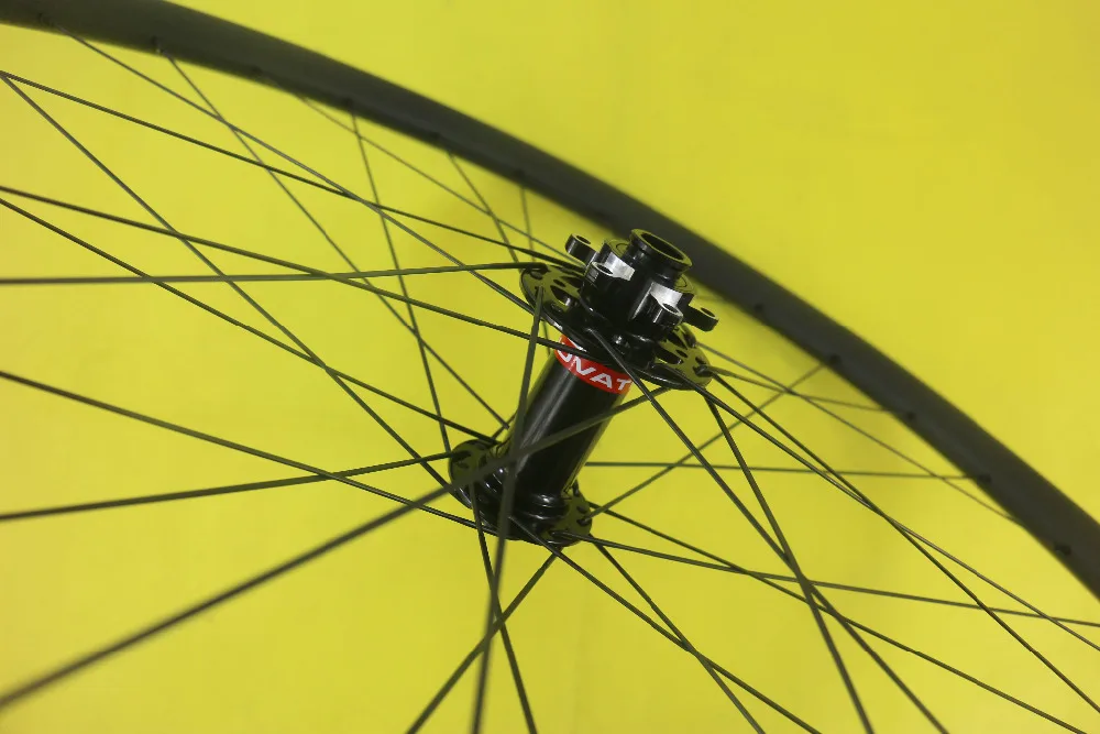 29er MTB XC BOOST горный велосипед углеродная колесная установка 30 мм x бескамерные Novatec