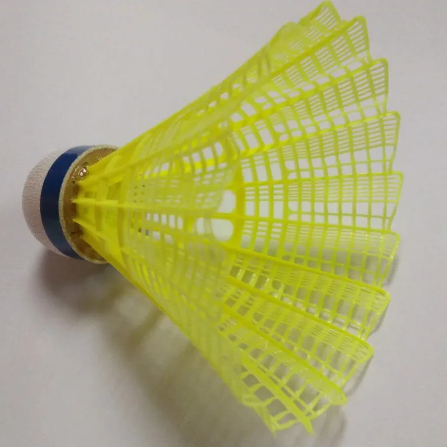 Liver нейлоновый волан желтый 6/упаковка|nylon shuttlecock|shuttlecock speedyellow shuttlecock |