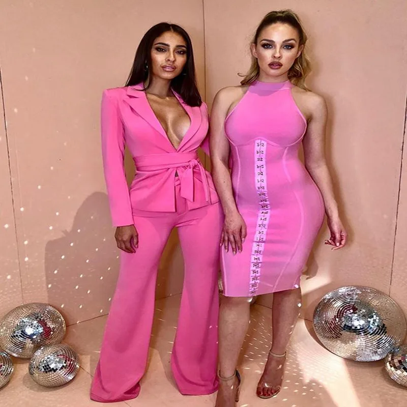 Женское платье с лямкой на шее летнее розовое Бандажное мини клубвечерние