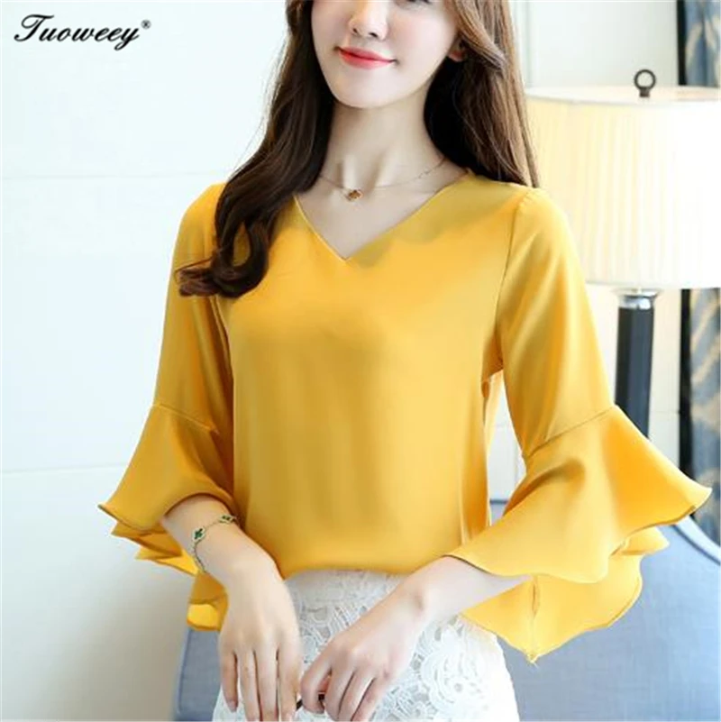 

2020 Fashion chiffon sexy shirt ladies n plus size summer tops street wear Sexy chiffon blouse women V neck long Flare Sleeve