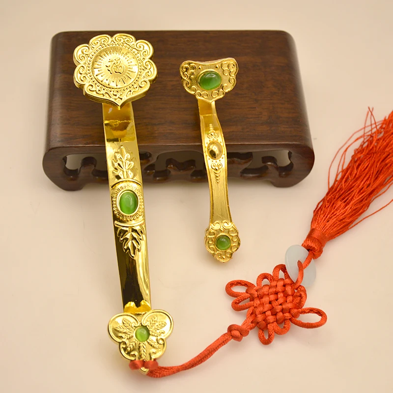 

Chinese Amulet Crafts Golden Auspicious Ruyi gifts Home Furnishing Feng Shui Power Scepter Decoration Ornaments Good Fortune