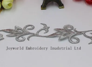 Silver YACKALASI, 6 ярдов/партия, Золотая лента, Кружевной Костюм для косплея, аппликация, лента, железная отделка, Венеция, металлическая отделка, 5-6,5 см(самая широкая - Цвет: Silver