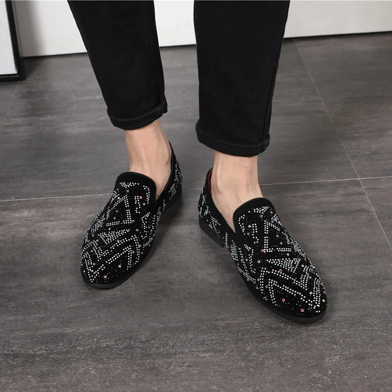 

Yomior Men Dress Shoes Big Size Luxury Italian Style Fashion Men Formal Shoes Brand Business Leather Shoes Flats Wedding Loafers