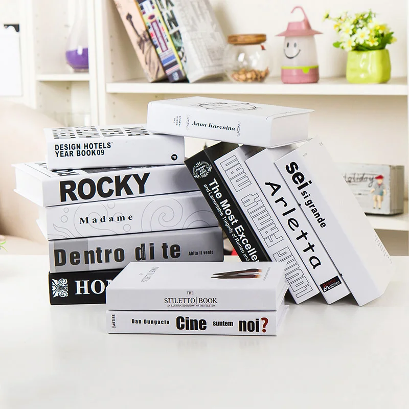 

The modern black and white decorative book book book simulation model of the housing decoration decoration props model type rest