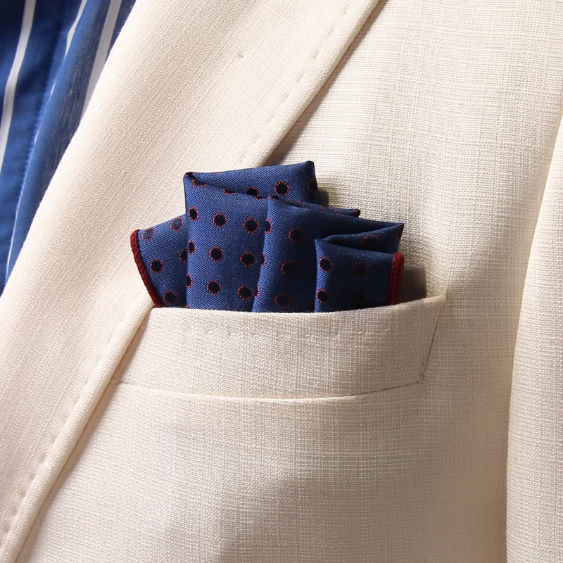 Мужской костюм в синий горошек ретро красный аксессуары мужской носовой платок