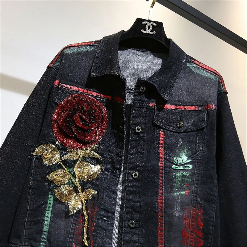 Женская короткая джинсовая куртка ковбойская с длинными рукавами украшенная