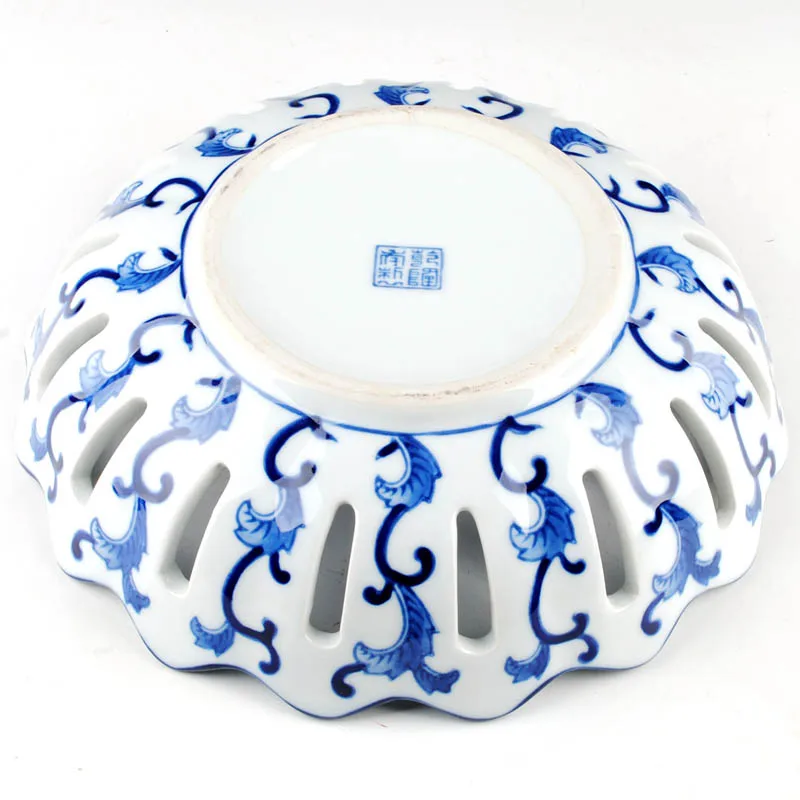 Jingdezhen Ceramics Pierced Chinese style Classical Fruit Bowl Handpainted Blue and White Porcelain Arts Crafts Snack Plate | Дом и сад
