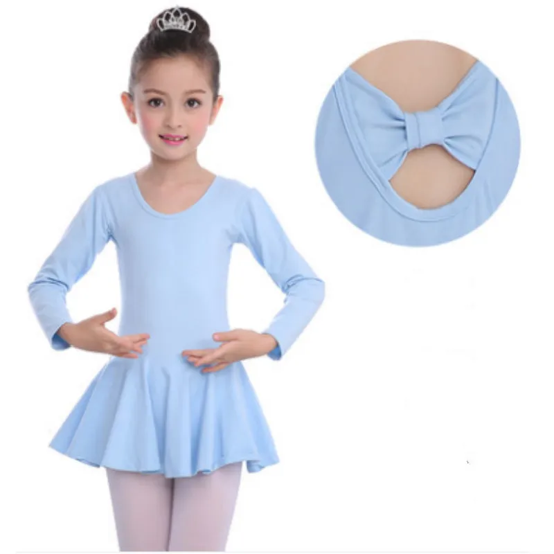 Детская служить женщина ученик практика ребенка с длинным рукавом тела