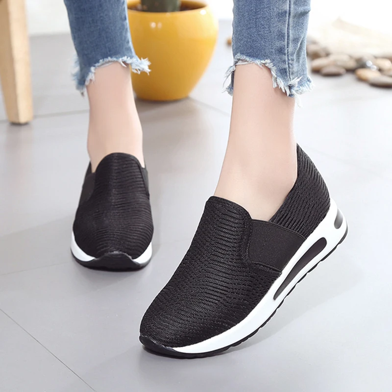 2018 Весенняя женская повседневная обувь на платформе с украшением мокасины