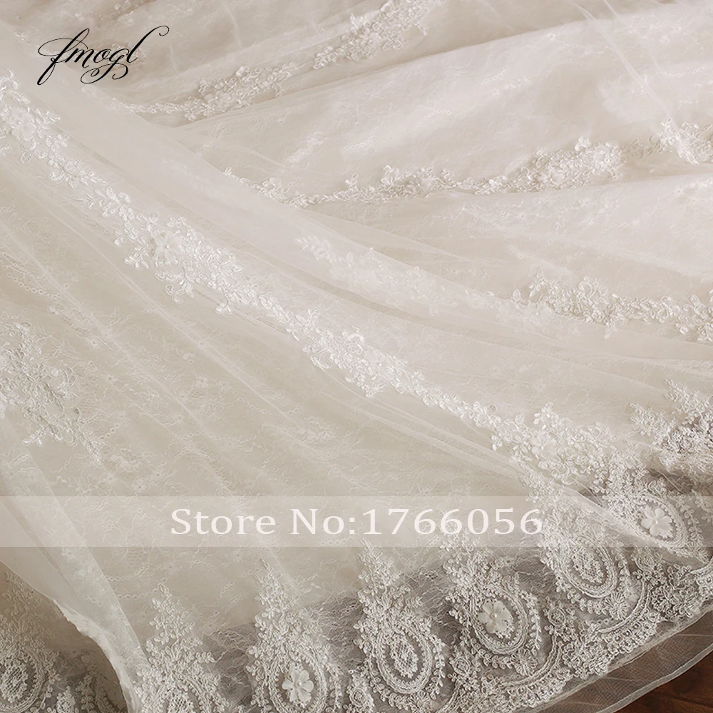 

Fmogl Vestido De Noiva Sexy Strapless Lace Wedding Dresses 2019 Court Train Appliques Beaded A Line Vintage Bride Gowns