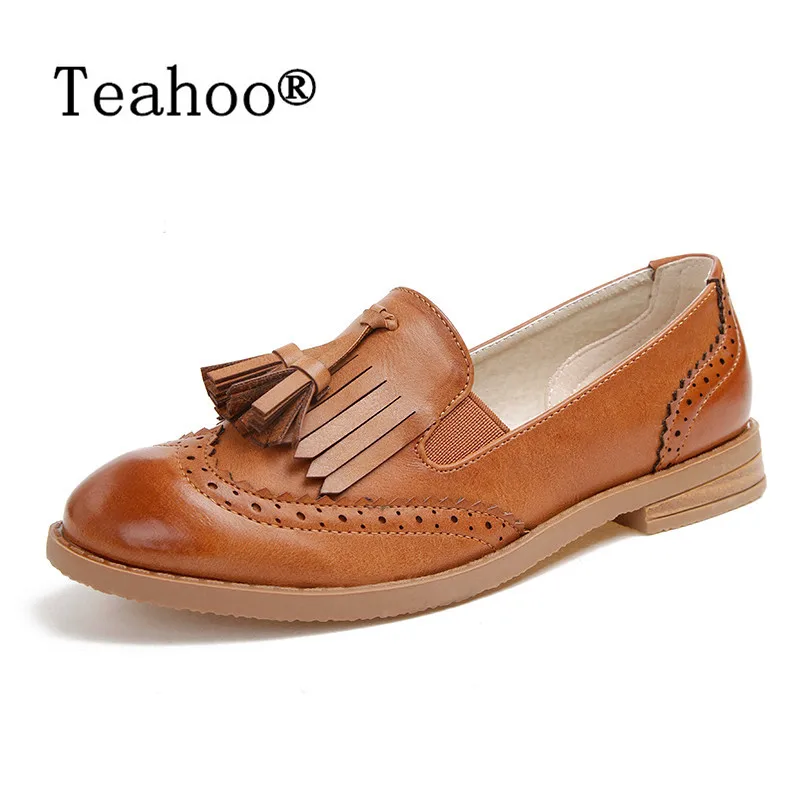 Сезон осень обувь с перфорацией типа броги женские повседневные полуботинки на