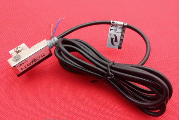 

FREE SHIPPING 100% NEW CK3-Y magnetic sensor 5-240V DC/AC