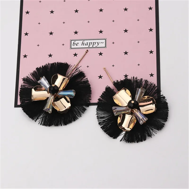 DoreenBeads полиэстер кисточкой Подвески Цветок золотистый и черный красочные
