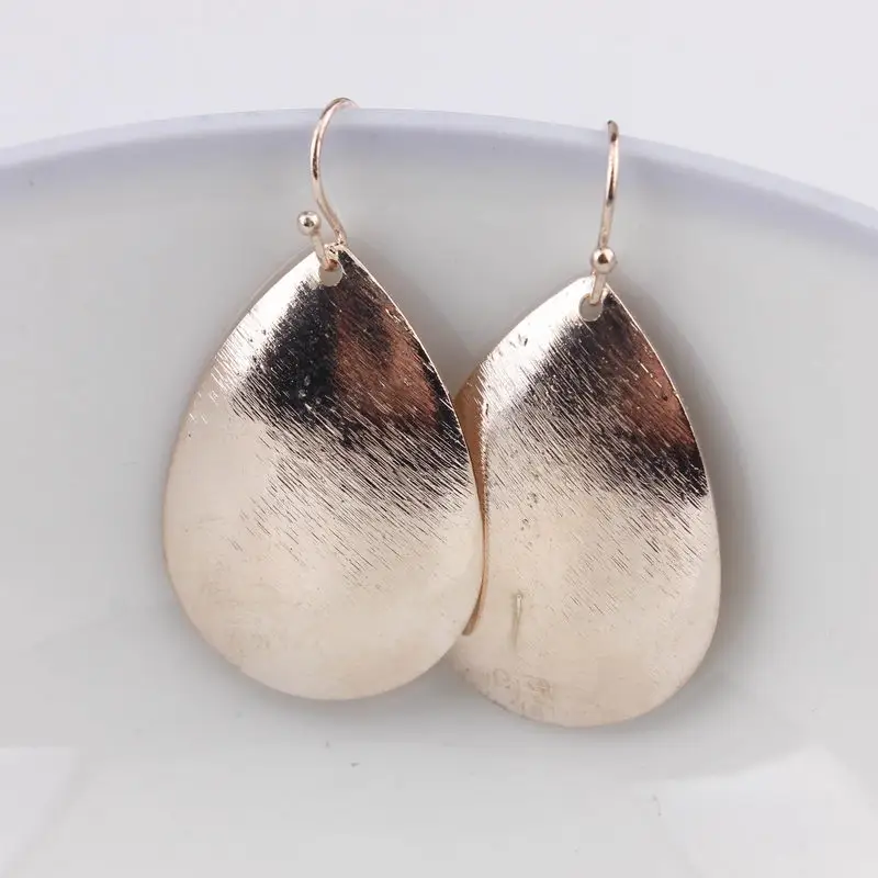 

2019 Designer Inspired Small Polished Metallic Teardrop Statement Earrings New Fashion For Women Boutique Jewelry Gift Wholesale