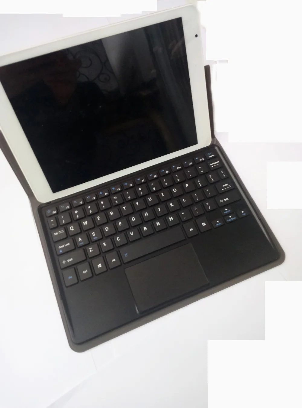 Чехол с сенсорной Bluetooth панелью и клавиатурой для Samsung Galaxy Tab 2 P5100 P5110 P7500 P7510