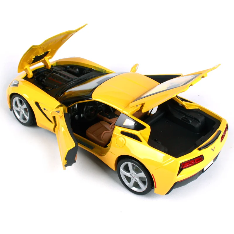 Спортивный автомобиль Maisto 1:18 2014 Chvrolet Corvette Stingray литая модель автомобиля новая