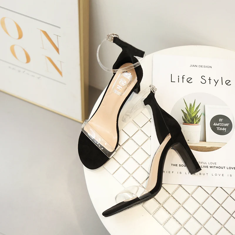 2019 г. новые летние пикантные черные босоножки на очень высоком каблуке шпильке с