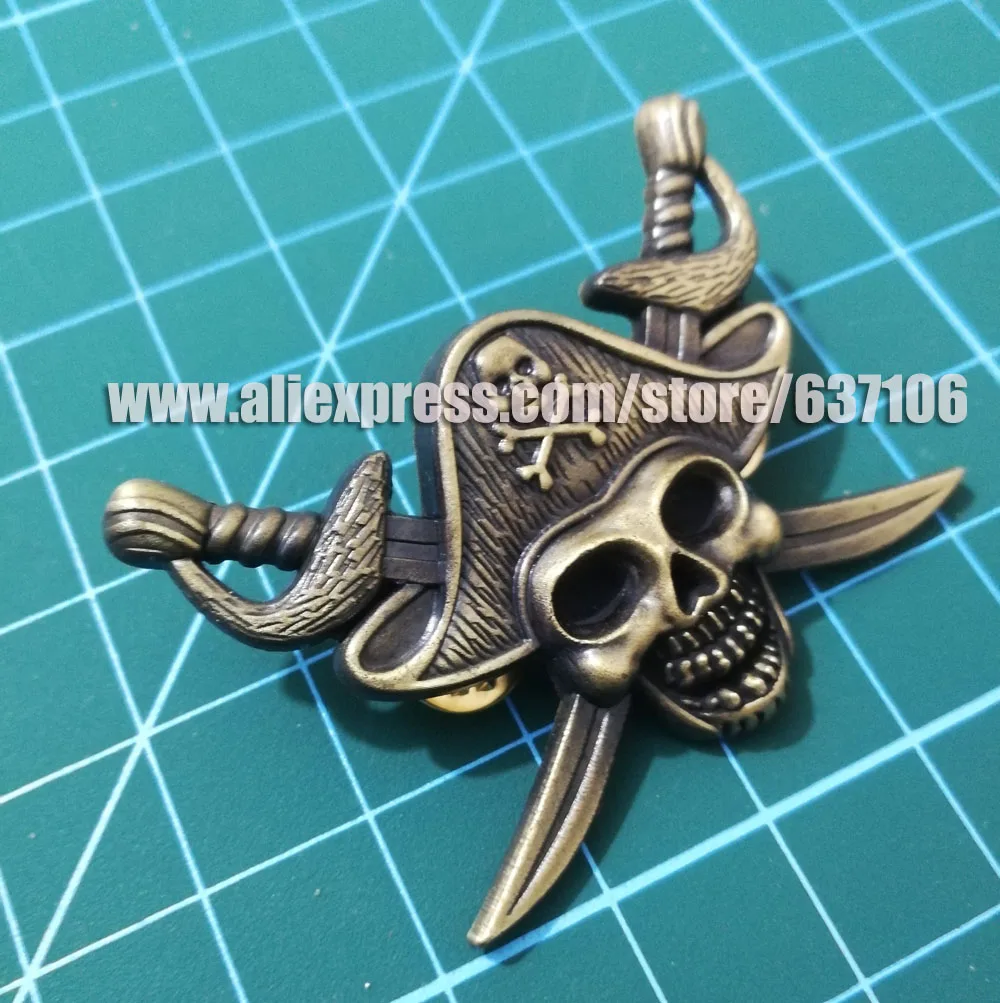 MOTORCYCLE BIKER PIRATE PINS BROOCHES FOR JACKET VEST SHOES BAG BELT GARMENT BADGES HAT MOTOR SKULL BUCKLES | Дом и сад