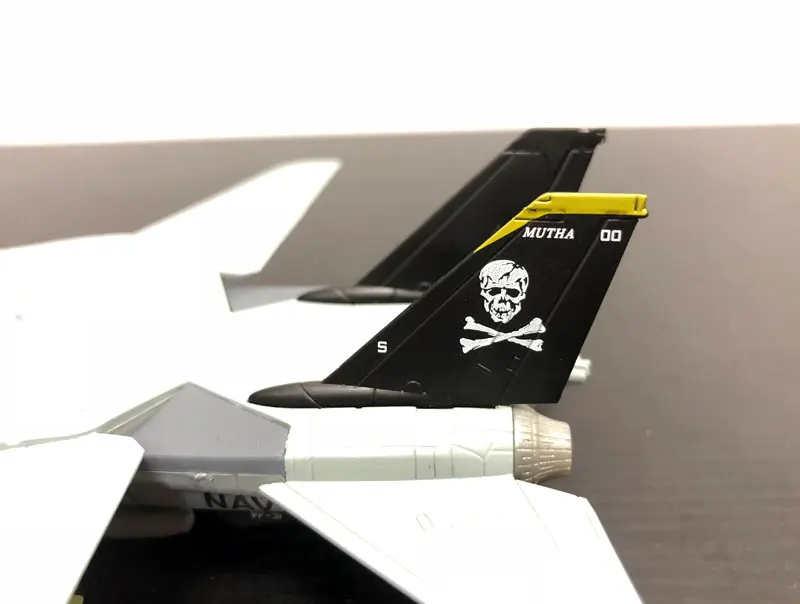 AMER 1/100 масштаб военная модель игрушки США Grumman F-14 Tomcat Fighter VF-84 Jolly Rogers Fighter литой металлический самолет модель игрушки