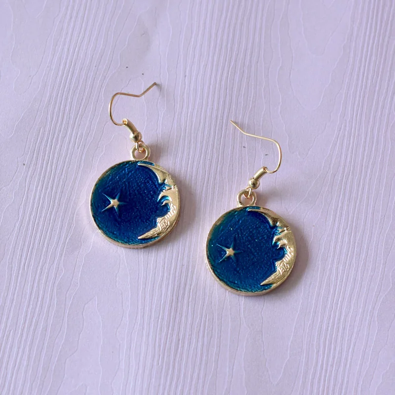 

Cute Girls Enamel Blue Moon and Star Drop Earrings Women Gold Color Crescent Dangle Earings Female Jewelry Party Gift