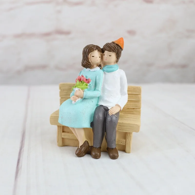 

New Couples Home Decoration Car Ornaments Baking Cake Lovers Ornaments Home Decoration Desktop Furnishings Gift