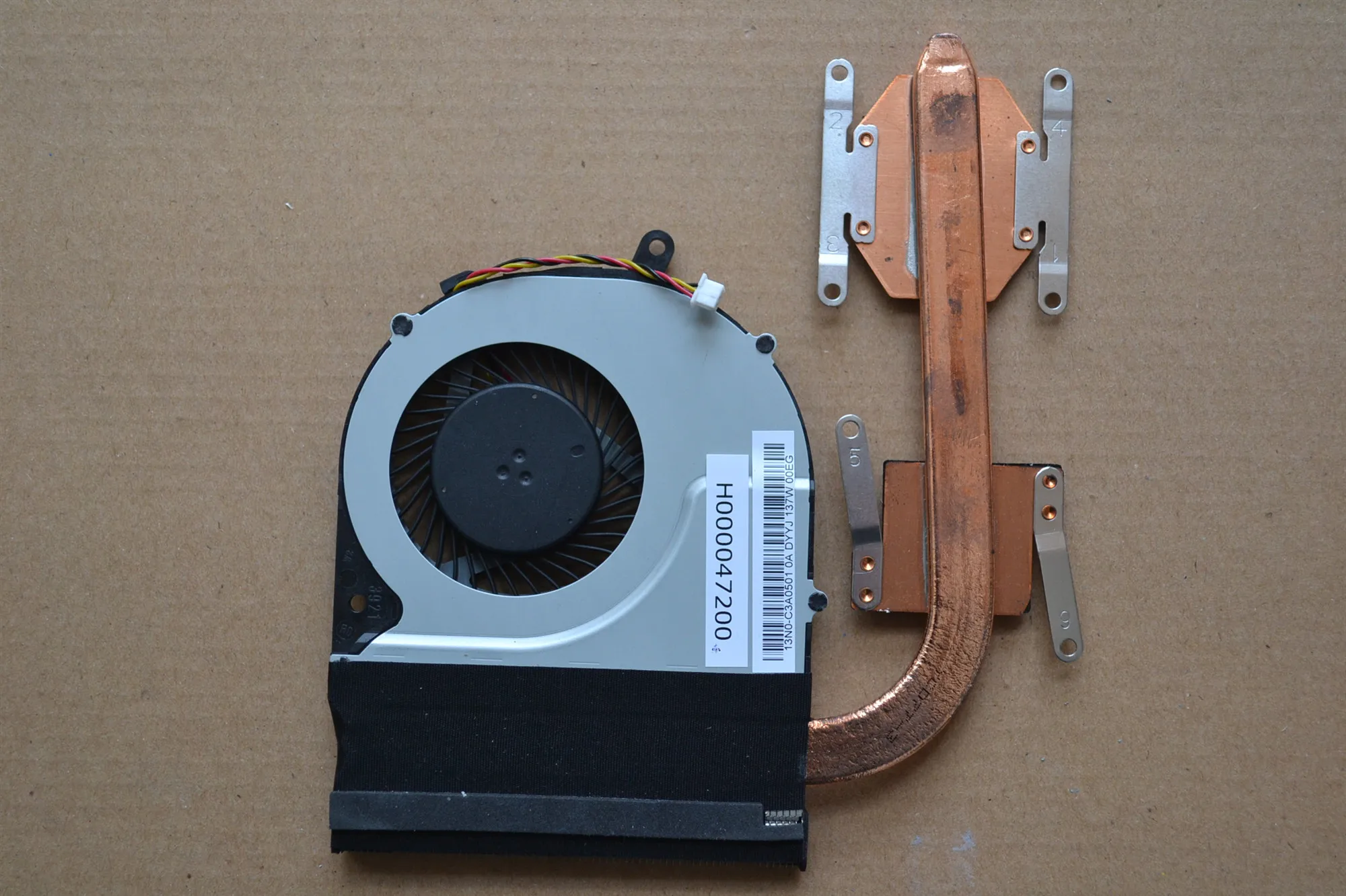 Новый вентилятор для охлаждения процессора ноутбука TOSHIBA P50 S50 S55 P50T P50-AST2NX2 AST3NX2 ST3NX3