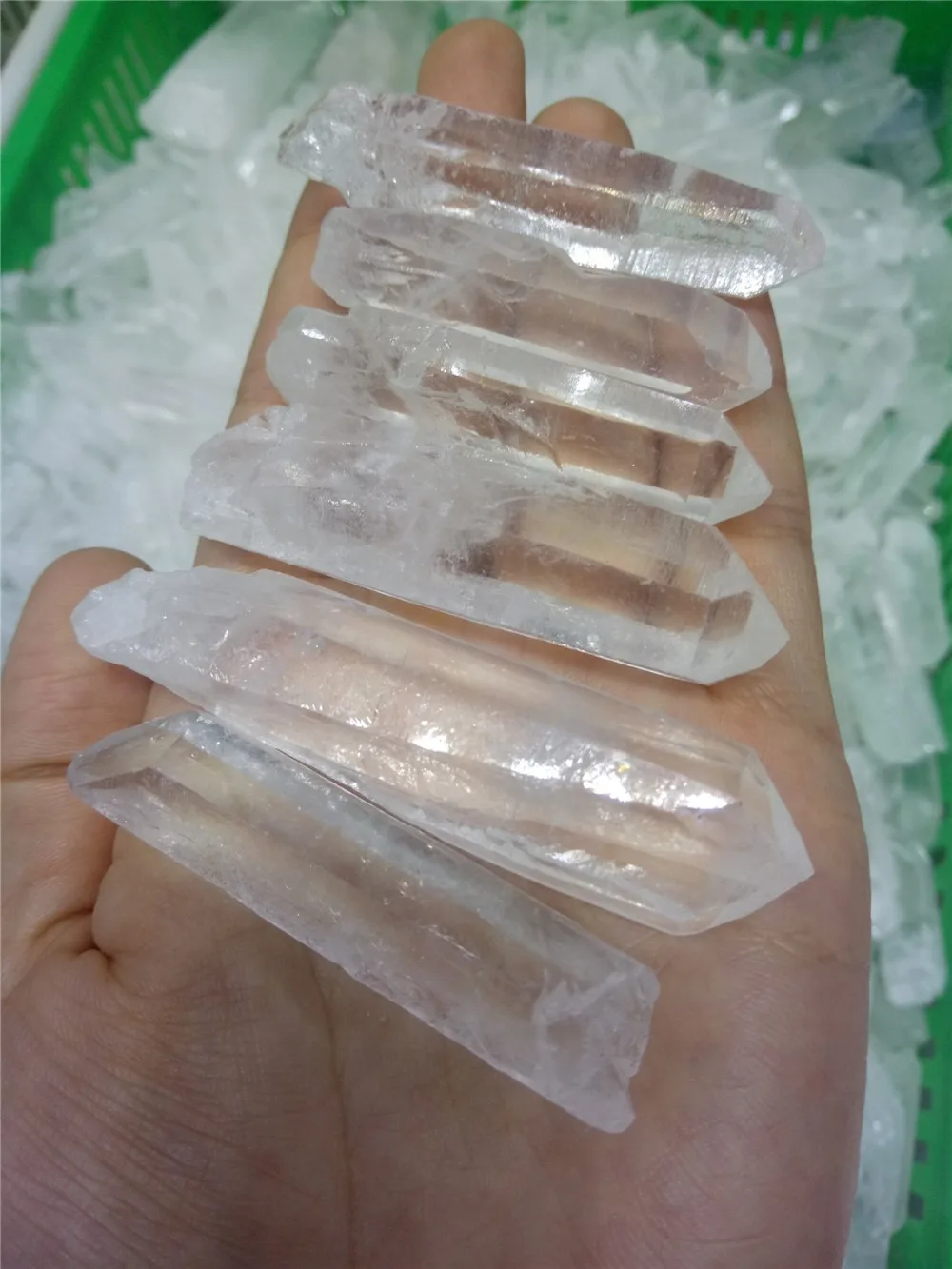 

6pcs transparent clear quartz wand natural stones and minerals healing crystals rough gemstones as gift for home decoration