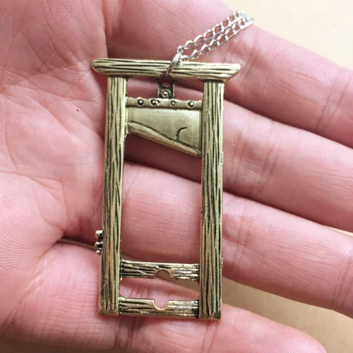 Античная бронза ожерелье с гильотинным французским кулоном|pendant necklace|necklace