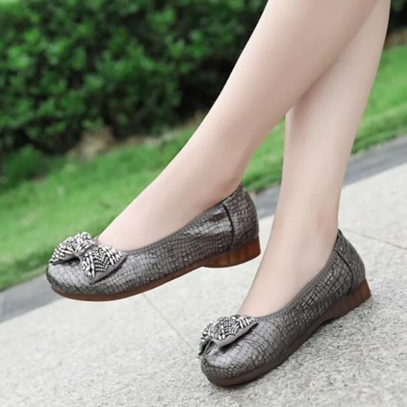 

2019 New Autumn Loose and Comfortable Women Shoes Flat Fashion Shoes Large Size Elegant Bow Genuine Leather Shoes Women Flats
