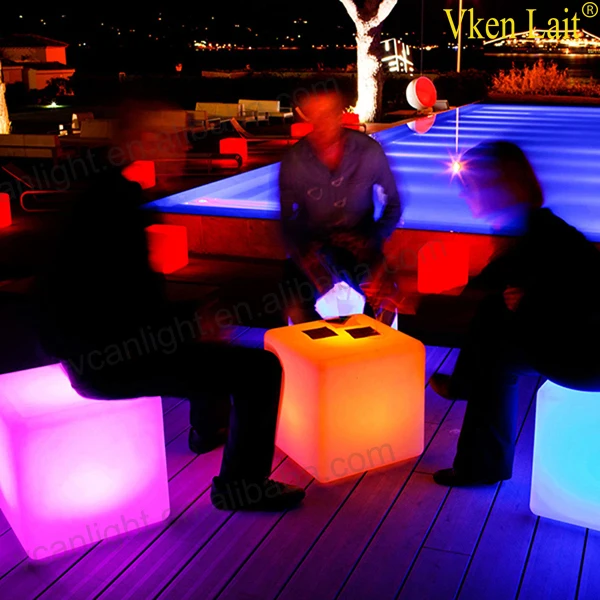 Kopen 43*43 Cm LED Licht Kubus Kruk Oplaadbare 24Key Afstandsbediening 16 Kleur-Veranderingen Cube Seat Voor LED Thuis Bar Tuin