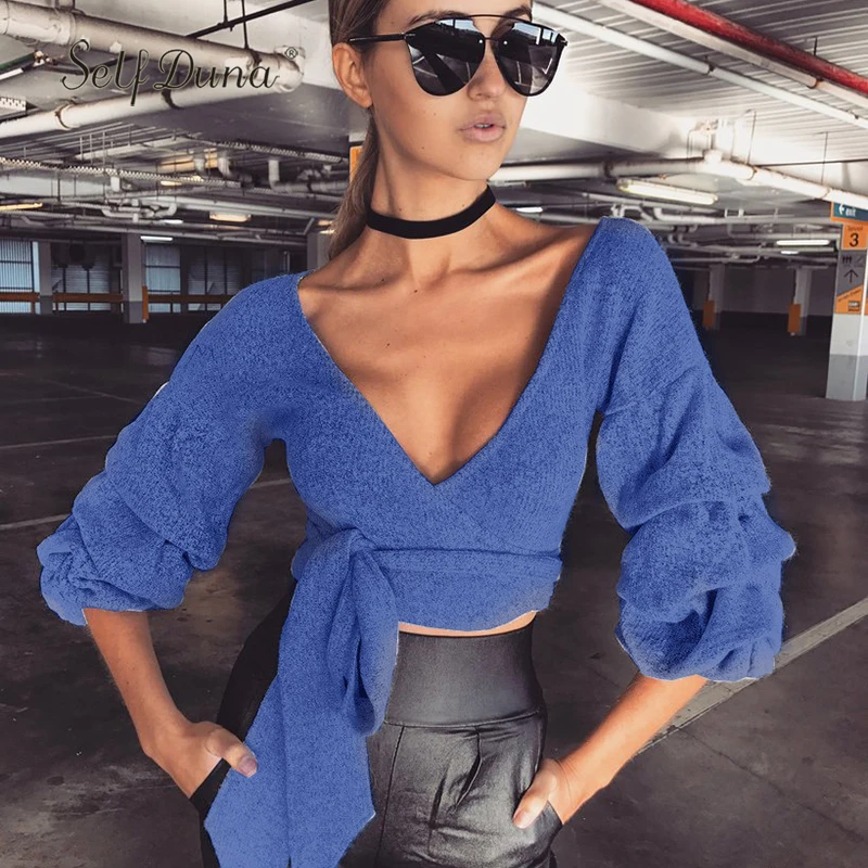 Женский короткий свитер с v-образным вырезом и шнуровкой белый серый синий