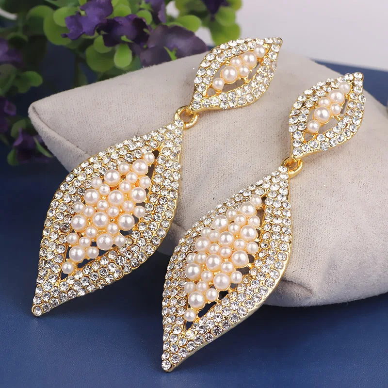 FARLENA Imitation Pearl Drop Earrings for Women, Elegant Leaf Shape Crystal Earrings for Wedding, Prom, Party Accessories, ER053