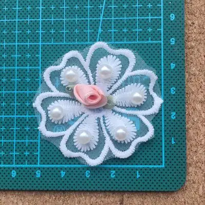 2 Вышитый бисером цветок Diy кружева аппликация патч для свадебного платья украшения одежды вышитые тканевые нашивки Пришивные аксессуары для одежды - Цвет: 2