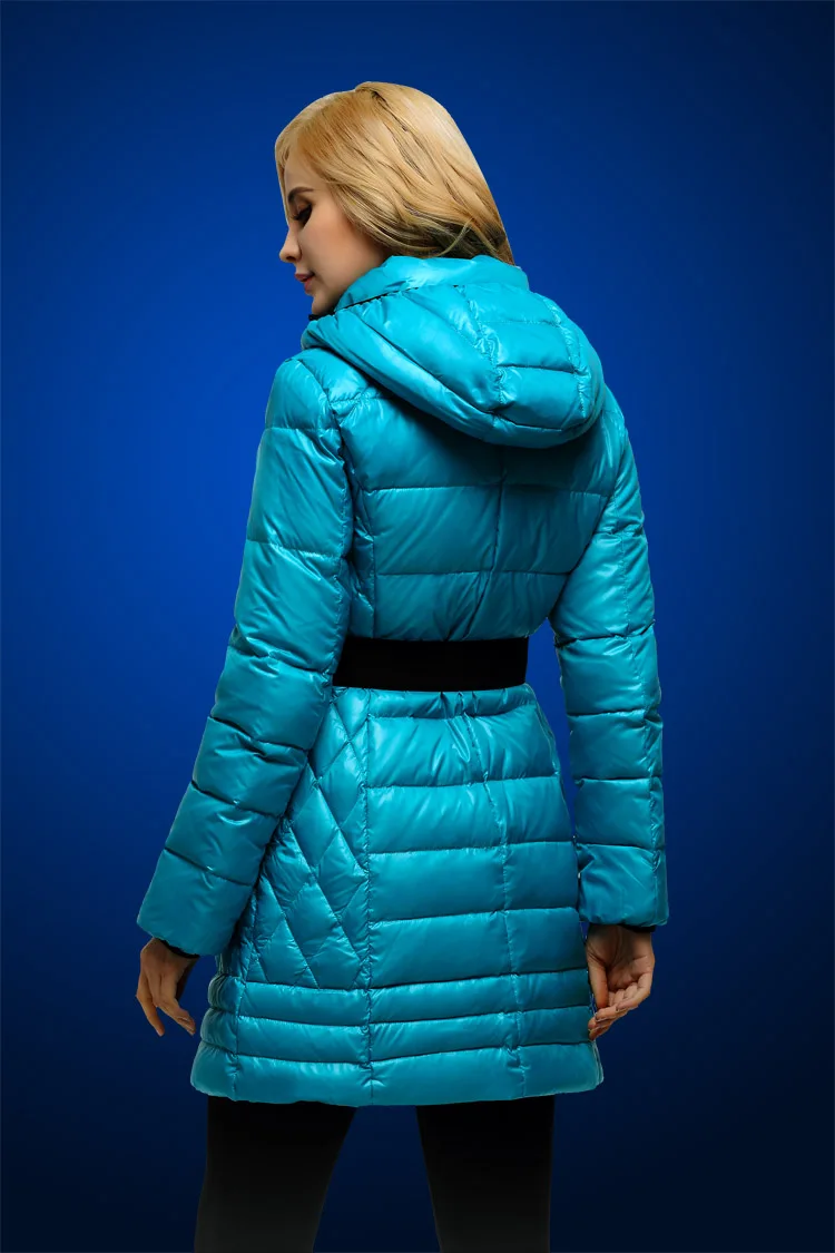 

Russia and European brand Simple and stylish thick down jacket and long sections Hooded Russian students duck down jacket M542