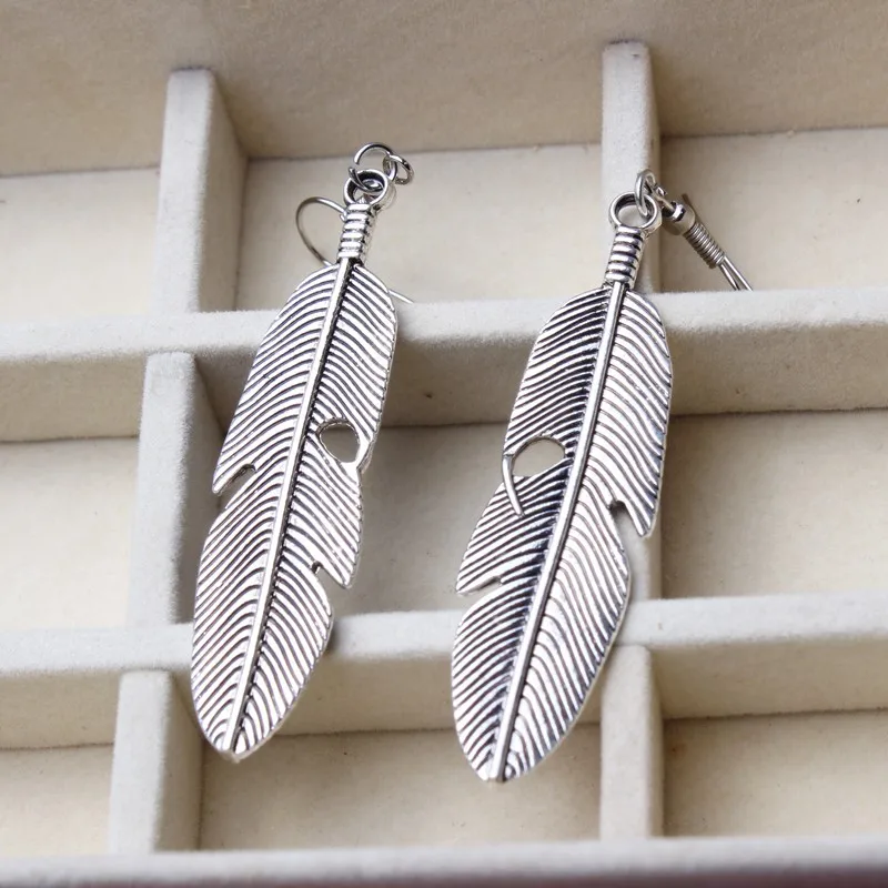 Высококачественные очаровательные серьги в форме пера античное серебряное