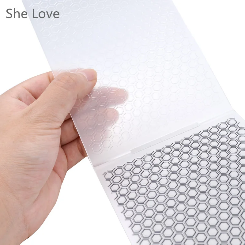 Она любит пластиковые тиснения папка для скрапбукинга соты типа фотоальбом