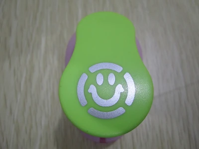 smile 1 дюйм(2,2 см-2,5 см), дырокол для скрапбукинга, бумажные дыроколы eva, пенопластовый дырокол для рукоделия - Цвет: smile