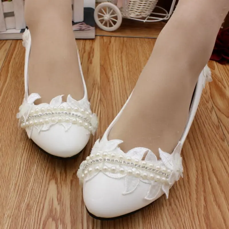 

3cm small low heel wedding shoes for woman white lace string beads romantic lace flower bridal bridesmaid shoe HS059 sales!