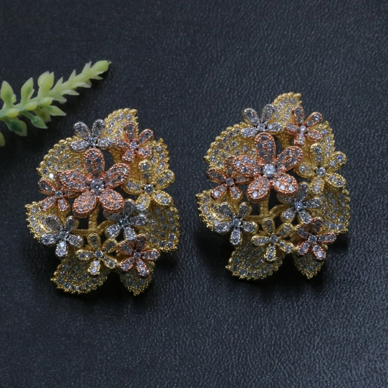 

Lanyika Fashion Jewelry Luxury Lovely Flower with Leaf Earrings Stud Micro Pave Wedding Engagement Popular Earring Best Gift