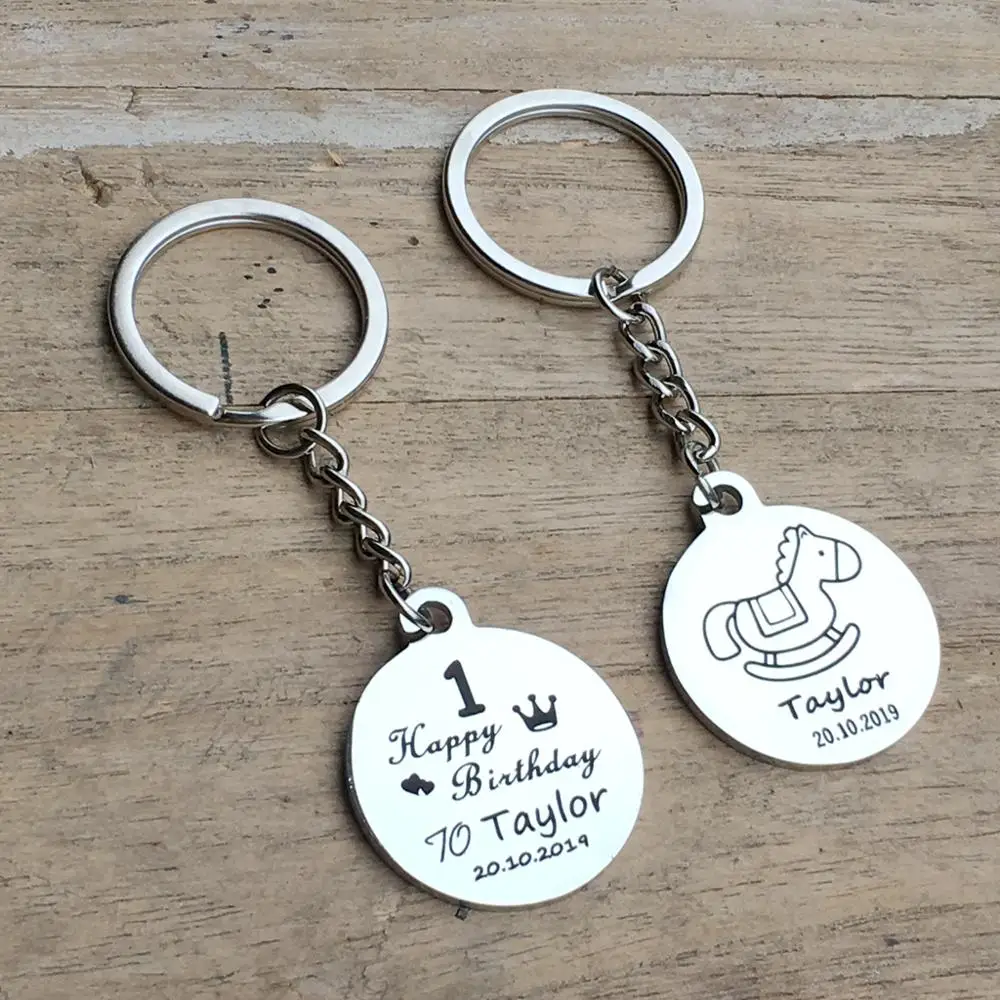 10pcs custom name date alloy Keychain Engraved logo key chain wedding gifts for guests wedding souvenirs wedding favors and gift