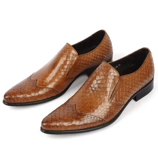 

Индивидуальный роскошный коричневый благородный рыбьи чешуи с острым носком комплект мужской обуви элегантный Шарм