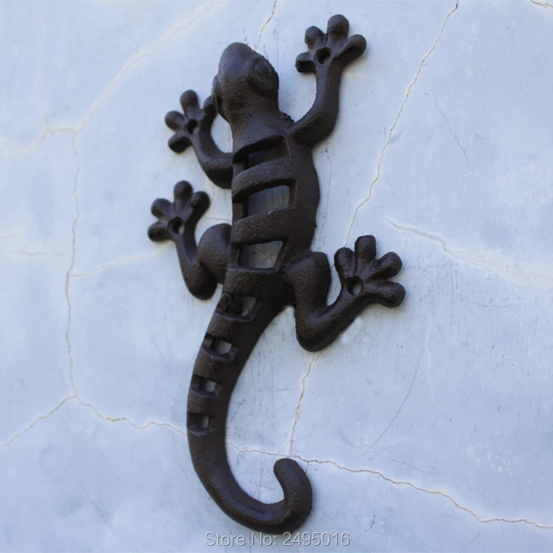 

Cast Iron gecko Wall mounted lovely hooks for keys ,coat Small Decorations and Miniatu Home Decor